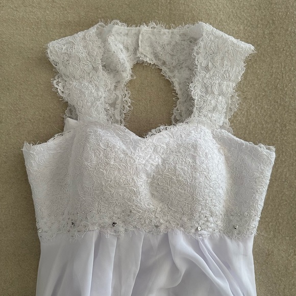 Abao White Wedding Gown - Picture 6 of 16